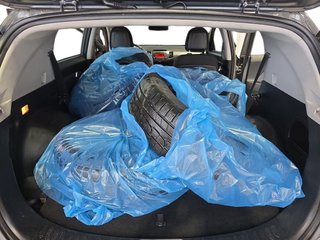 Kia Sportage 2.0CRDI 136PS 17*Alu/Xenon/AHK/Temp. - foto 28