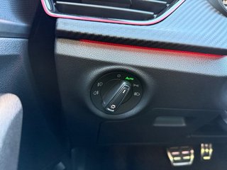 Skoda Kamiq Monte Carlo 1,5TSI DSG 4*J.Gar/18*Alu/el.Klappe  ** - bilder 17