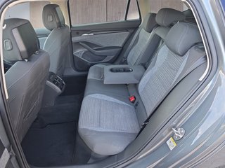 Skoda Superb Combi 2,0TDI DSG Navi/DCC/ACC/Kamera/Sitzhz.  ** - foto 10