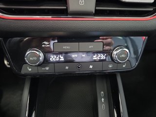 Skoda Kamiq Monte Carlo 1,5TSI DSG AHK/Matrix/el.Klappe         ** - foto 22