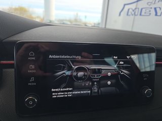 Skoda Kamiq Monte Carlo 1,5TSI DSG AHK/Matrix/el.Klappe         ** - foto 40