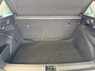 Skoda Kamiq Selection 1,0TSI DSG Kessy/Kamera/Temp/2-Z.Klimaaut.  ** - foto 13