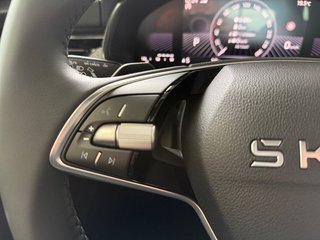 Skoda Kamiq Selection 1,0TSI DSG Kessy/Kamera/Temp/2-Z.Klimaaut.  ** - foto 15