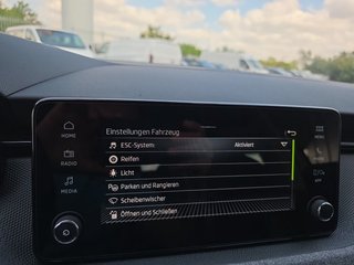 Skoda Kamiq Selection 1,0TSI DSG Kessy/Kamera/Temp/2-Z.Klimaaut.  ** - foto 36