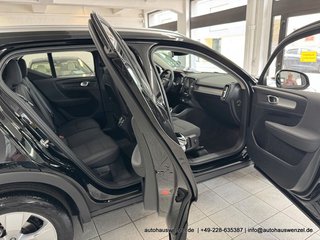 Volvo XC 40 T3 Momentum Aut. PANORAMA AHK LED KAMERA - foto 21