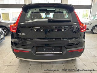 Volvo XC 40 T3 Momentum Aut. PANORAMA AHK LED KAMERA - foto 31