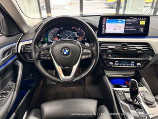 BMW 530 i xDrive Touring Luxury Line ACC PANO KOMF-S - foto 22