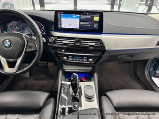 BMW 530 i xDrive Touring Luxury Line ACC PANO KOMF-S - foto 23