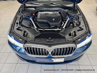 BMW 530 i xDrive Touring Luxury Line ACC PANO KOMF-S - foto 35