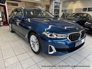 BMW 530 i xDrive Touring Luxury Line ACC PANO KOMF-S - foto 1