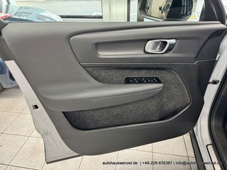 Volvo XC40 B4 B Aut. R-Design PANORAMA AHK ACC 360° - photo 9