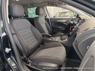 Opel Insignia A Sports Tourer Active 4x4 2.0 CDTi - bilder 15