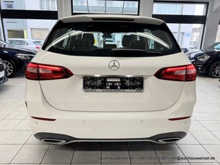 Mercedes-Benz B 180 Aut. "AMG LINE" PANORAMA AHK CARPLAY PDC - bilder 32