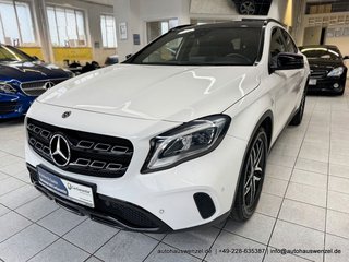 Mercedes-Benz GLA 200 6-Gang PANORAMA KAM AHK LED NAVI - bilder 2