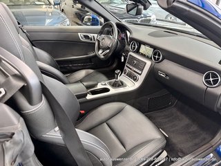 Mercedes-Benz SLC 180 6-Gang - nur 37 tkm - LEDER AIRSCARF NAV - bilder 17