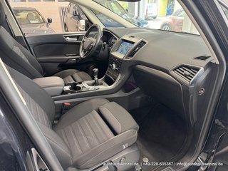 Ford S-Max 2.0 EcoBlue 6-Gang TITANIUM LED CARPLAY - bilder 13