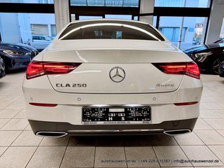 Mercedes-Benz CLA 250 4Matic Coupé - 17 tkm - SITZKLIMA PANO - foto 32