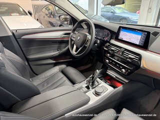BMW 520 i A Lim. LEDER STANDHEIZUNG HEAD-UP KAM AHK - bilder 13