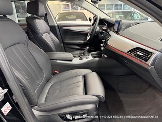 BMW 520 i A Lim. LEDER STANDHEIZUNG HEAD-UP KAM AHK - bilder 16