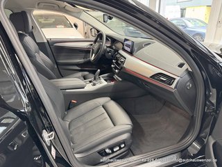 BMW 520 i A Lim. LEDER STANDHEIZUNG HEAD-UP KAM AHK - bilder 21