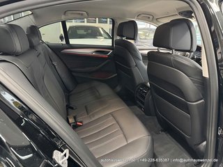 BMW 520 i A Lim. LEDER STANDHEIZUNG HEAD-UP KAM AHK - bilder 22