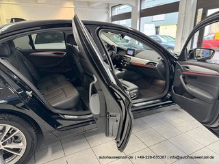 BMW 520 i A Lim. LEDER STANDHEIZUNG HEAD-UP KAM AHK - bilder 23