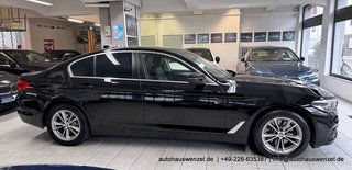 BMW 520 i A Lim. LEDER STANDHEIZUNG HEAD-UP KAM AHK - bilder 1