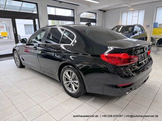 BMW 520 i A Lim. LEDER STANDHEIZUNG HEAD-UP KAM AHK - bilder 4
