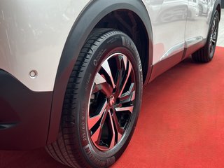 Peugeot 2008 GT FOCAL / LED / ACC / NAVI / Keyless / - foto 6