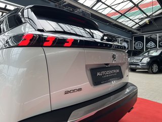 Peugeot 2008 GT FOCAL / LED / ACC / NAVI / Keyless / - foto 2