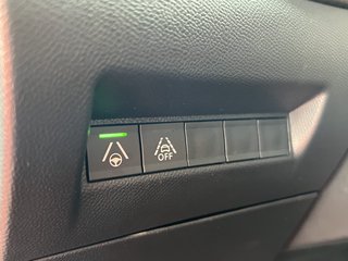 Peugeot 2008 GT FOCAL / LED / ACC / NAVI / Keyless / - foto 12