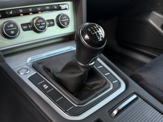 Volkswagen Passat Variant BlueMotion LED / PDC / ACC - bilder 19