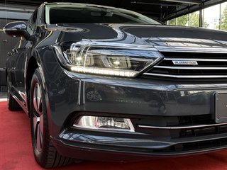 Volkswagen Passat Variant BlueMotion LED / PDC / ACC - bilder 31
