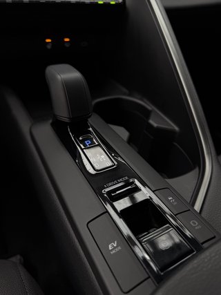 Toyota C-HR Hybrid FWD Business Edition LED/LDA/BSM/PCS/PDA/RSA - foto 14