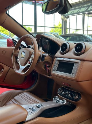 Ferrari California F1 CAM / NAVI / LED / - foto 17