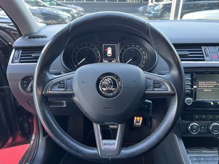 Skoda Octavia Combi Scout 4x4 XENON / PDC / LED / - foto 12