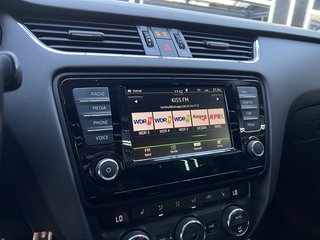 Skoda Octavia Combi Scout 4x4 XENON / PDC / LED / - foto 13