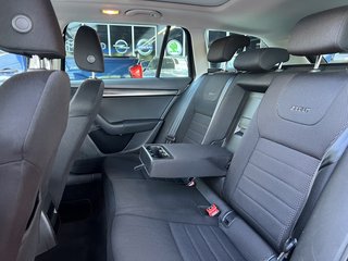 Skoda Octavia Combi Scout 4x4 XENON / PDC / LED / - foto 21