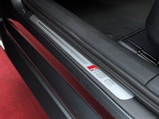 Audi RS6 4,0TFSI Quattro MATRIX / HUD / 360° CAM / 4.0 TFSI quattro - bilder 13