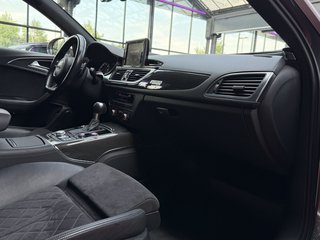 Audi RS6 4,0TFSI Quattro MATRIX / HUD / 360° CAM / 4.0 TFSI quattro - bilder 32
