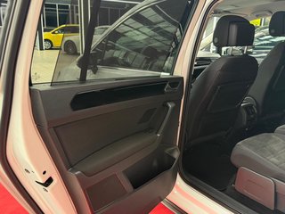 Volkswagen Touran 2.0 TDI SCR R-Line Highline BMT/DSG /NAVI/KAM/PDC - foto 15