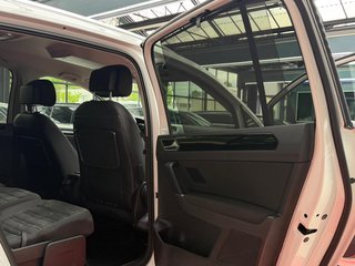 Volkswagen Touran 2.0 TDI SCR R-Line Highline BMT/DSG /NAVI/KAM/PDC - foto 19