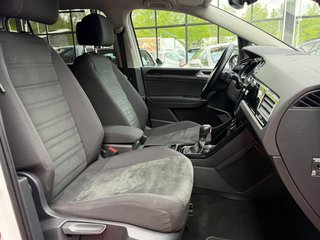 Volkswagen Touran 2.0 TDI SCR R-Line Highline BMT/DSG /NAVI/KAM/PDC - foto 13