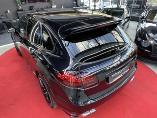 Porsche Cayenne S Turbo Manufaktur Volllederausstattung/PANO/BOSE/AHK/CARBON Porsche - bilder 1
