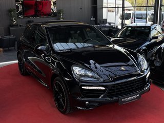 Porsche Cayenne S Turbo Manufaktur Volllederausstattung/PANO/BOSE/AHK/CARBON Porsche - bilder 3