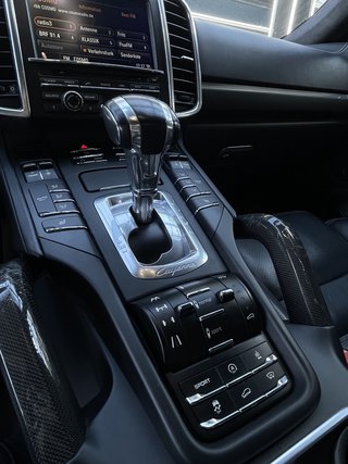 Porsche Cayenne S Turbo Manufaktur Volllederausstattung/PANO/BOSE/AHK/CARBON Porsche - bilder 17