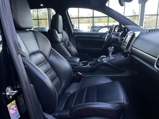 Porsche Cayenne S Turbo Manufaktur Volllederausstattung/PANO/BOSE/AHK/CARBON Porsche - bilder 41