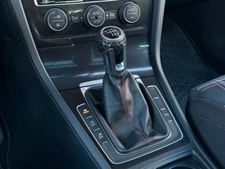 Volkswagen Golf VII Lim. GTI BMT SHZ/TEMP/PDC/MFL/BT - foto 12