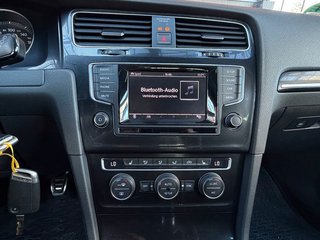 Volkswagen Golf VII Lim. GTI BMT SHZ/TEMP/PDC/MFL/BT - foto 13