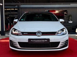 Volkswagen Golf Used vehicle for sale